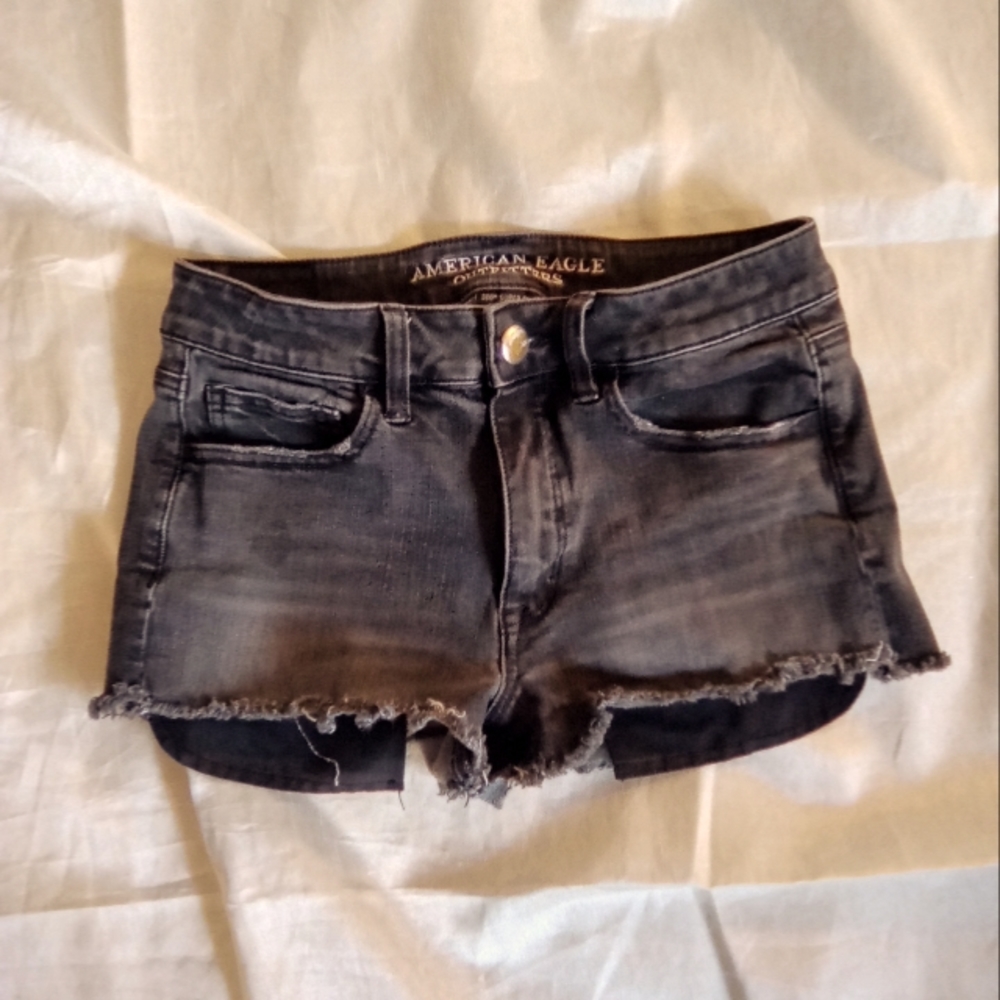 Grey American eagle shorts size 6.